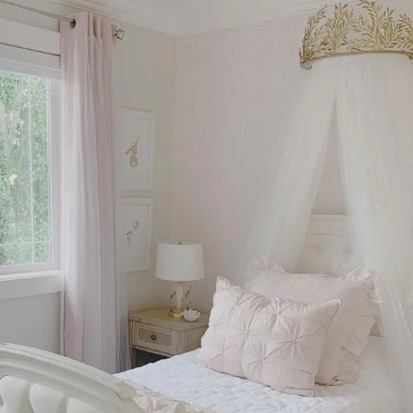 Pottery Barn Kids Monique Lhuillier Cornice (Sheer Panels Only) Brand New In Box - Picture 3 of 5